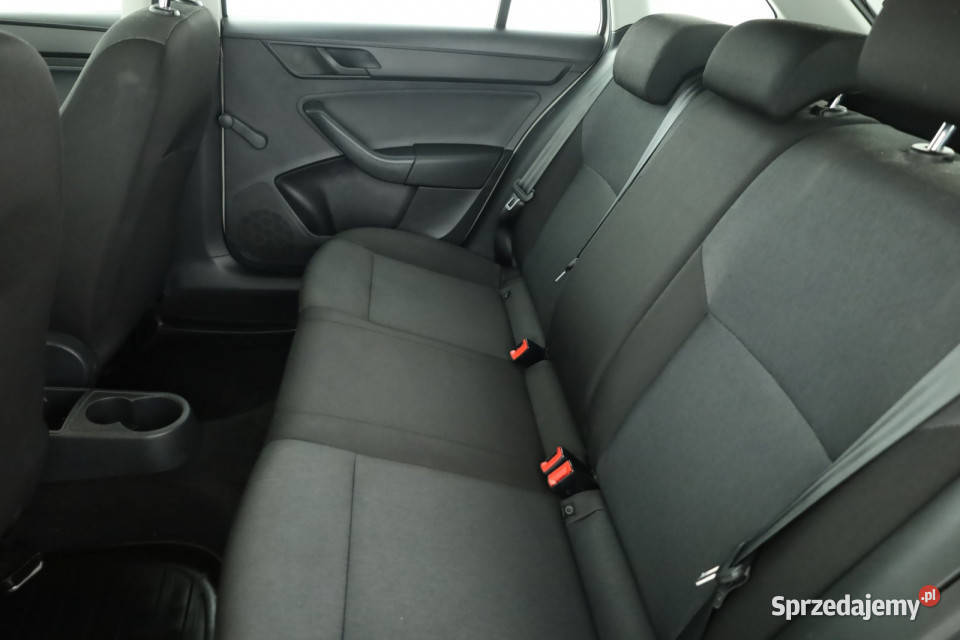 Skoda Rapid Spaceback 12 MPI biały Piaseczno