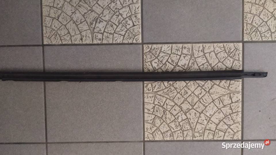 Toyota RAV4 RAV 4 2000 2005 listwa zgarniająca Wrocław