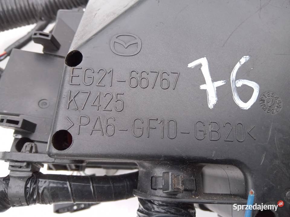 SKRZYNKA BEZPIECZNIKÓW Z PRZEWODAMI MAZDA CX7 22 Nowy Tomyśl