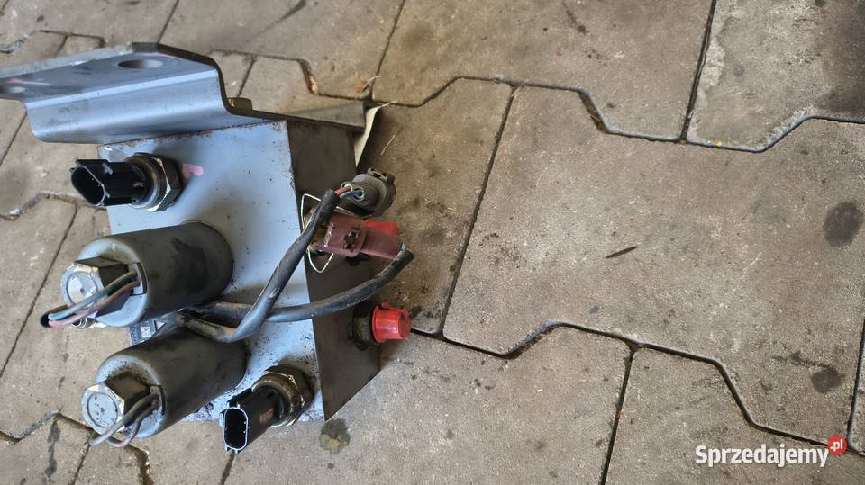 Elektrozawór zawór hydrauliczny Blokowy Hitachi Staszów sprzedam