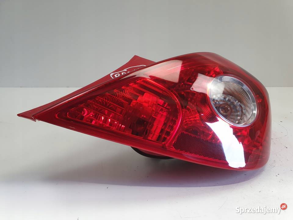 LAMPA PRAWA Opel Corsa D 3 drzwi TYLNA prawy tył Rudka