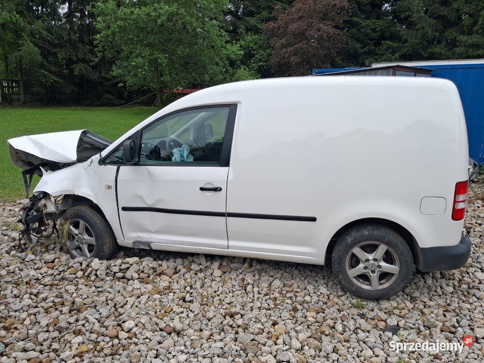 VW Caddy 16 TDI Ciężarowy Rozbity świętokrzyskie Starachowice