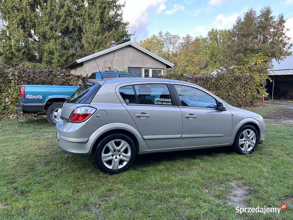 Opel Astra 3 H III 16 benzyna cosmo isofix Warszawa sprzedam