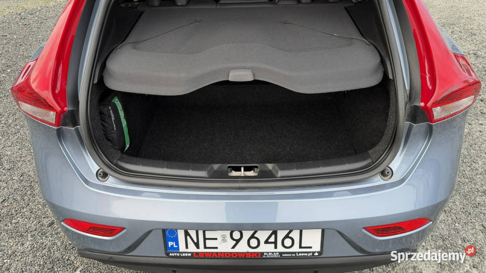 Volvo V40 20 Benzyna Zarejestrowany Ubezpieczony Elbląg sprzedam