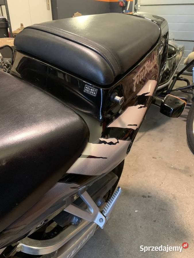 Honda CBR 900 SC28 1992 zamienię na BMW R35 Osiecznica
