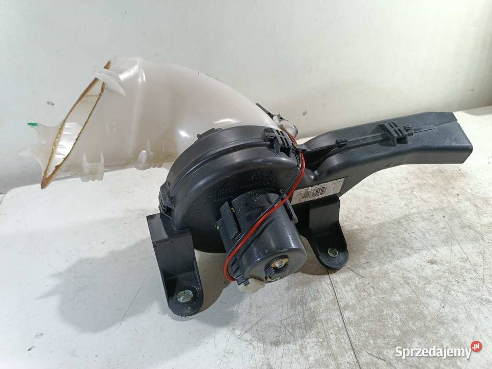 WENTYLATOR DMUCHAWA LEWY TYŁ CITROEN C4 PICASSO Wentylacja