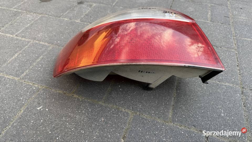 Lampa a4 b5 sedan depo lewa tył Europa mazowieckie