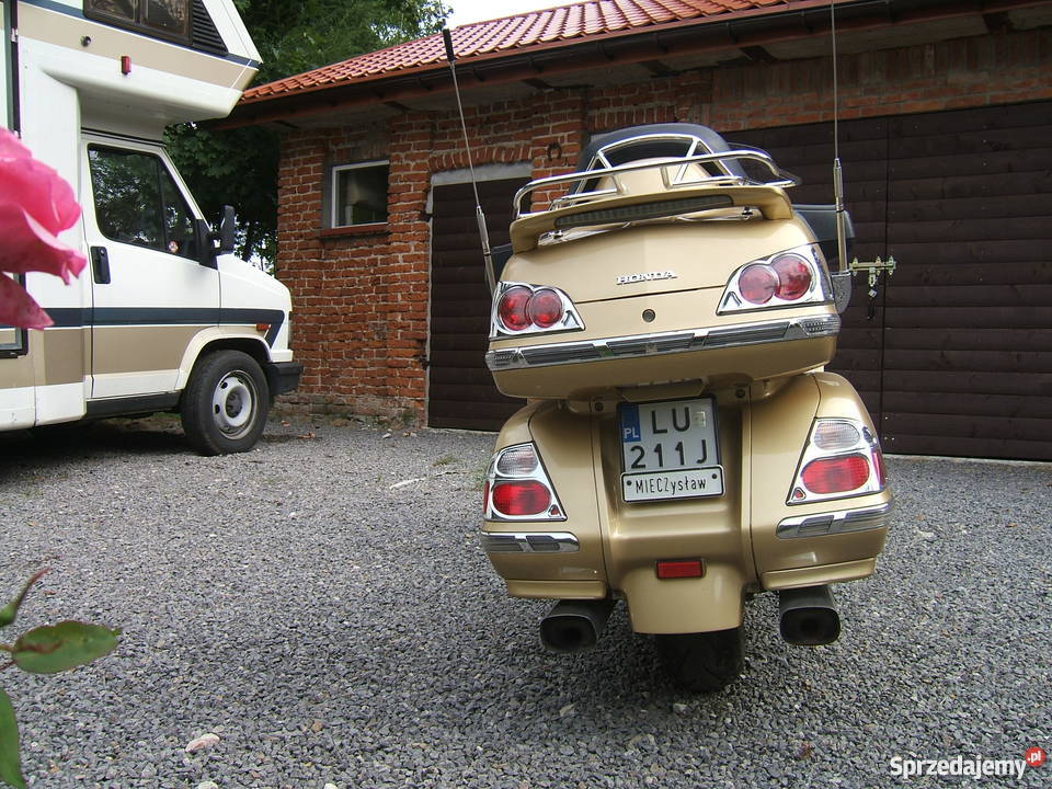 Honda Gold Wing GL 1800 Złota benzyna Sługocin