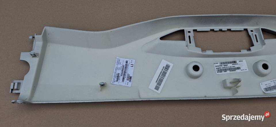 RENAULT GAMA T EVO NAKŁADKA ŚRODEK ZDERZAKA Bieleń