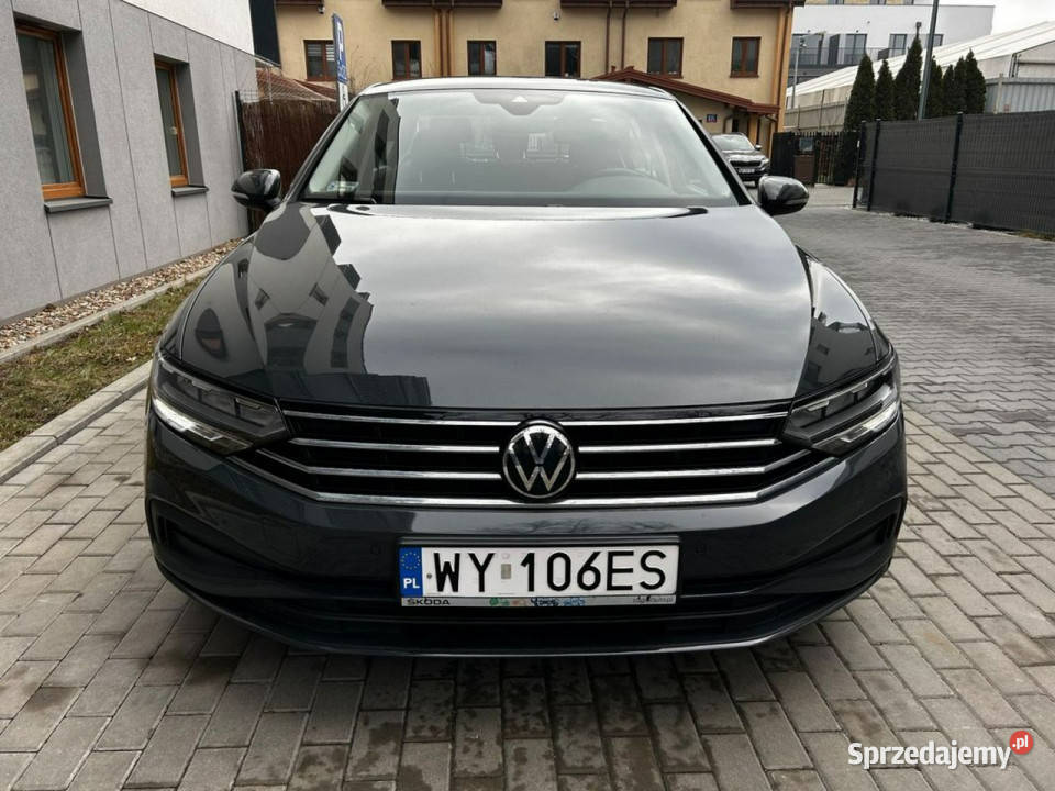 Volkswagen Passat Pierwsza rejestracja 032021r Warszawa