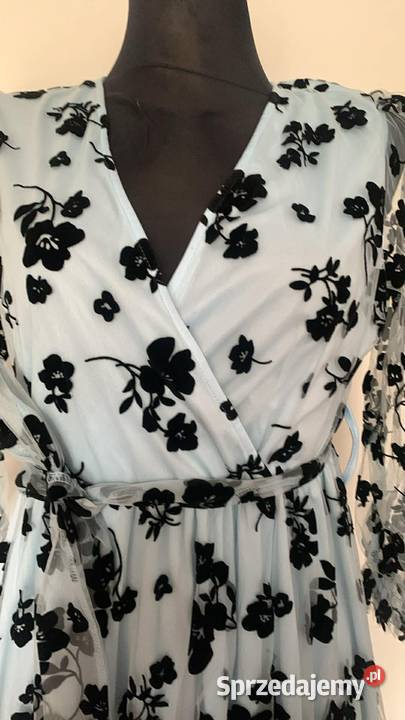 Piękna sukienka błękitna Boguchwała sprzedam