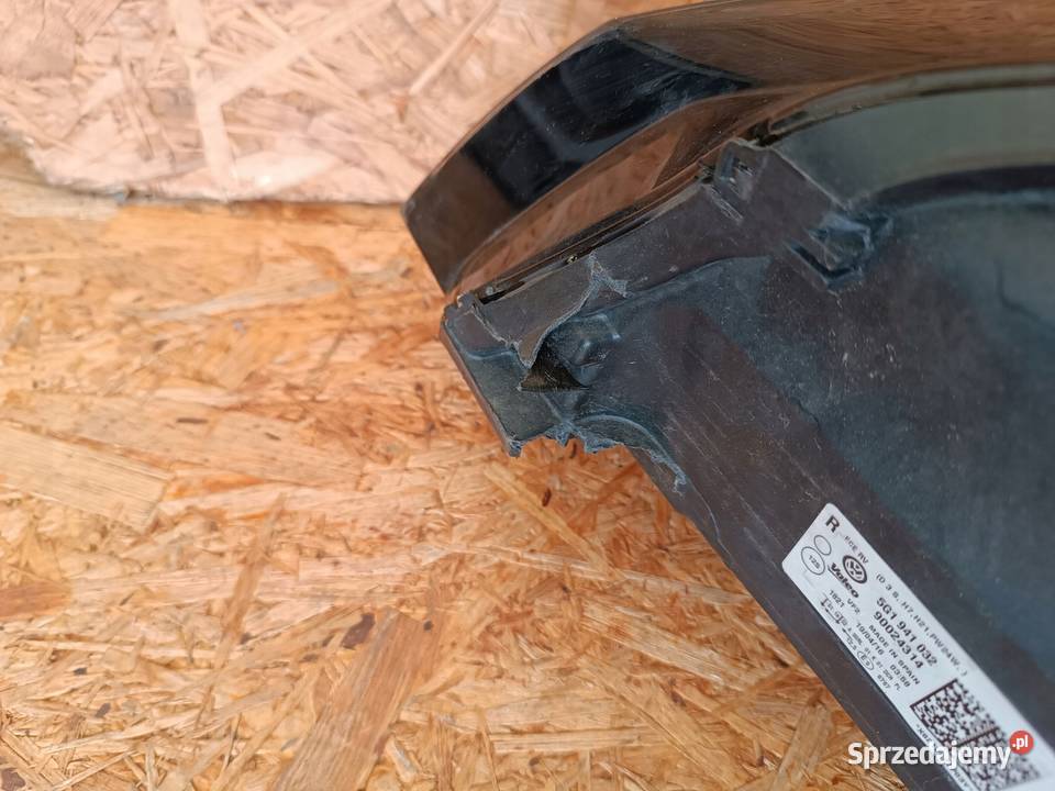 LAMPA REFLEKTOR PRAWY PRZÓD EU 5G1941032 XENON Nowy Tomyśl