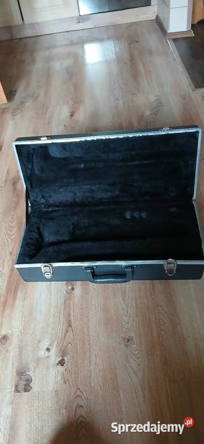 Stary sztywny futerał na trabke Kraków