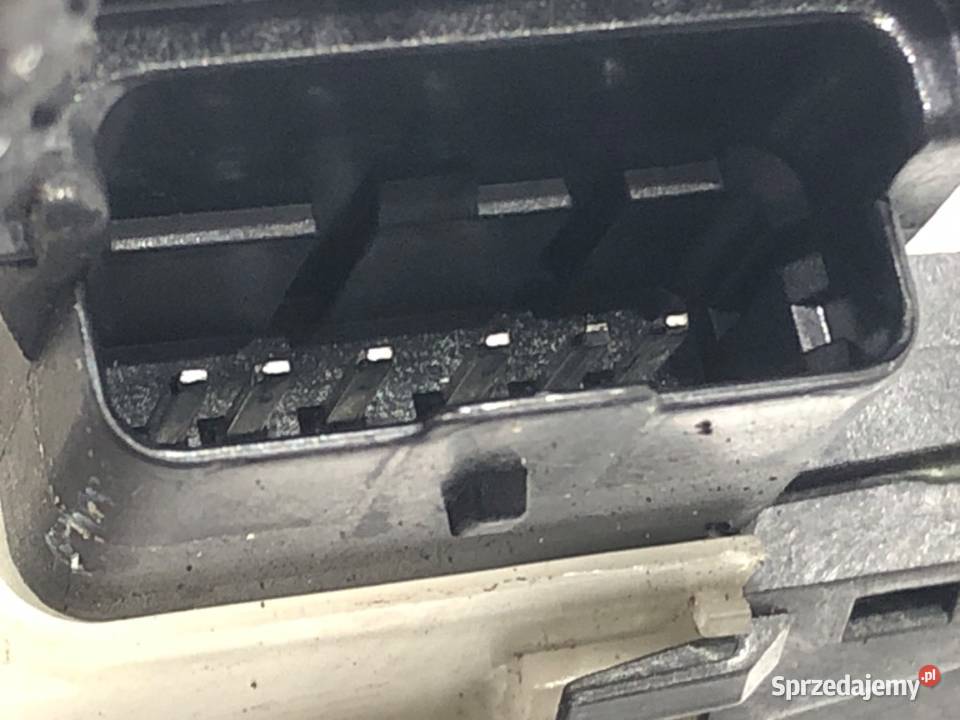 ZAMEK DRZWI LEWY TYŁ OPEL CROSSLAND Hatchback sprzedam