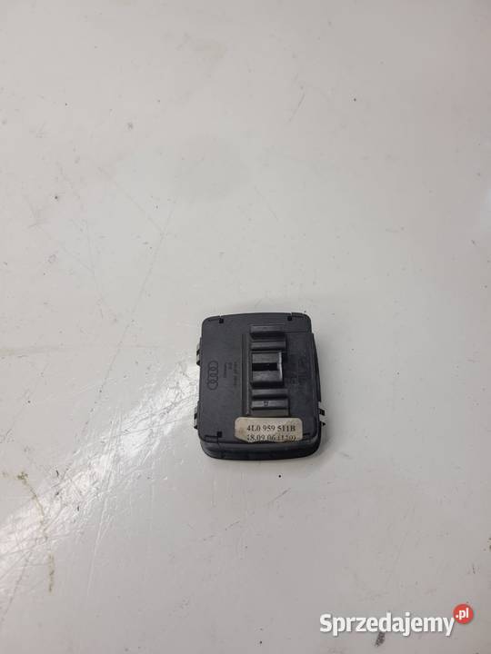 PANEL OBNIŻANIA BAGAŻNIKA AUDI Q7 4L 4L0959511B osobowe Przystajń