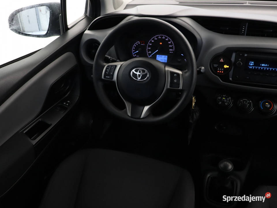 Toyota Yaris 10 VVTi dolnośląskie Bielany Wrocławskie