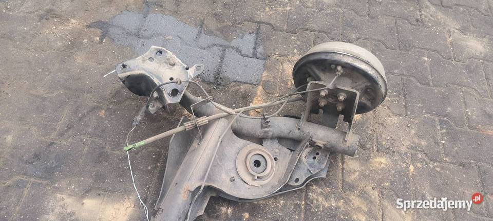 BELKA SANKI TYŁ RENAULT CLIO IV