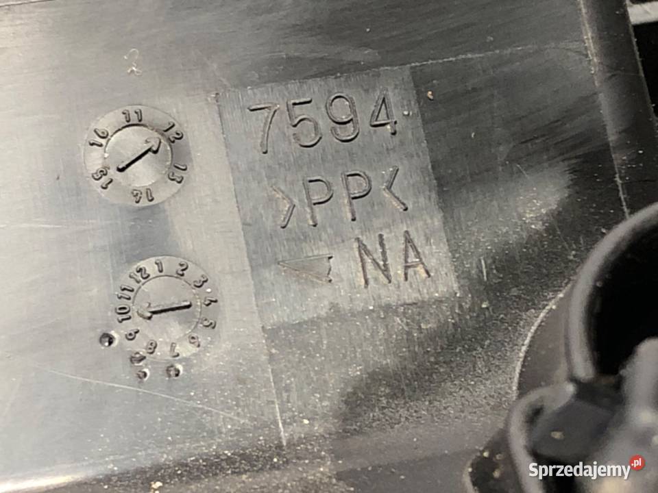 SKRZYNKA BEZPIECZNIKÓW MITSUBISHI OUTLANDER III Skrzynki bezpieczników podkarpackie sprzedam