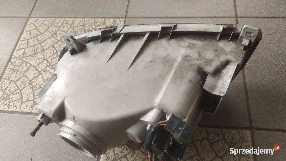 TOYOTA RAV4 RAV 4 1996 1997 LAMPA PRAWA Wrocław