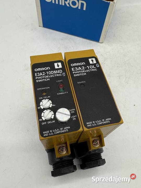 Omron E3A210M4DG Czujnik fotoelektryczny