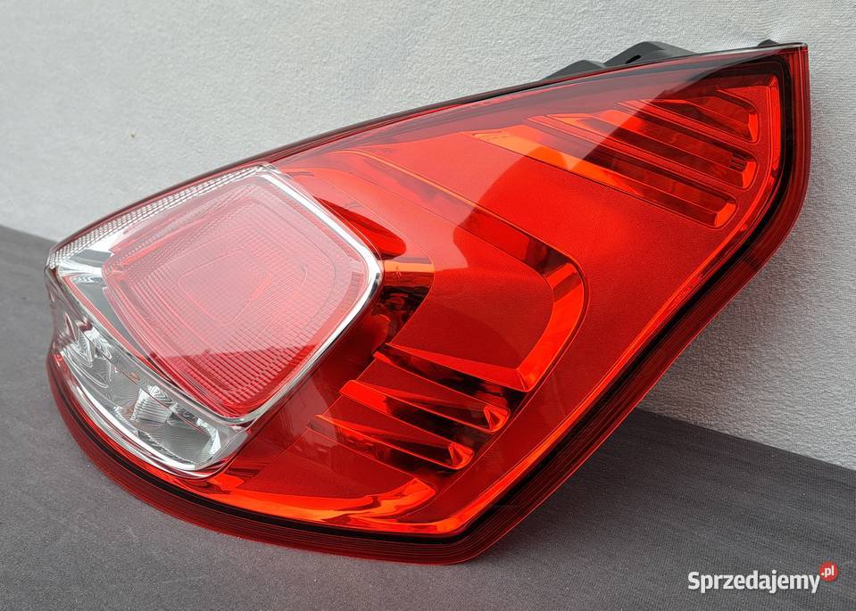 C1BB13404AE lampa tylna prawa Ford Fiesta MK7 FL