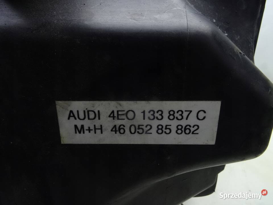 AUDI A8 D3 OBUDOWA FILTRA POWIETRZA 4E0133824K osobowe Przemęt