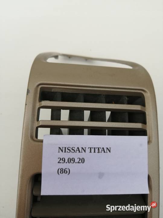 KRATKA NAWIEWU PRAWA PRZEDNIA NISSAN TITAN Wyposażenie wnętrza Nowy Tomyśl sprzedam