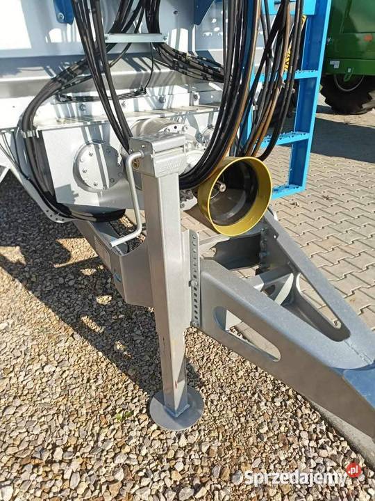 Wóz paszowy paszowóz poziomy ZITECH 12 m3 Cobra Stryków