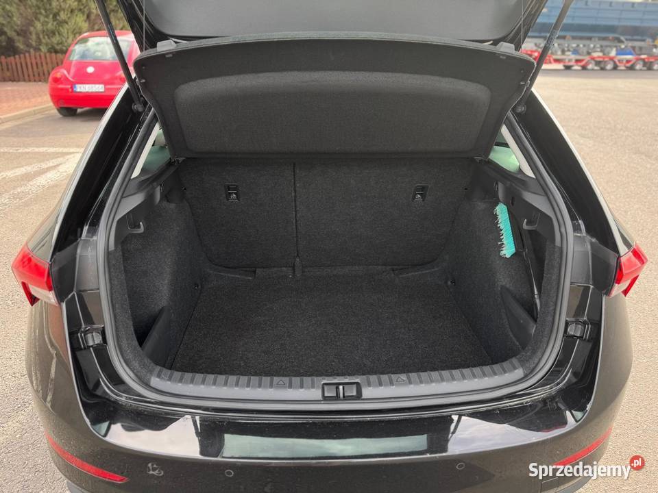 SKODA SCALA 2021 poj 10 TSI 110 nowy Kamera poduszka powietrzna Genowefa sprzedam
