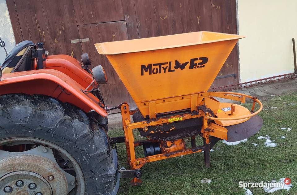Rozsiewacz MOTYL piaskarka solarka komunalny małopolskie Dąbrowa Tarnowska