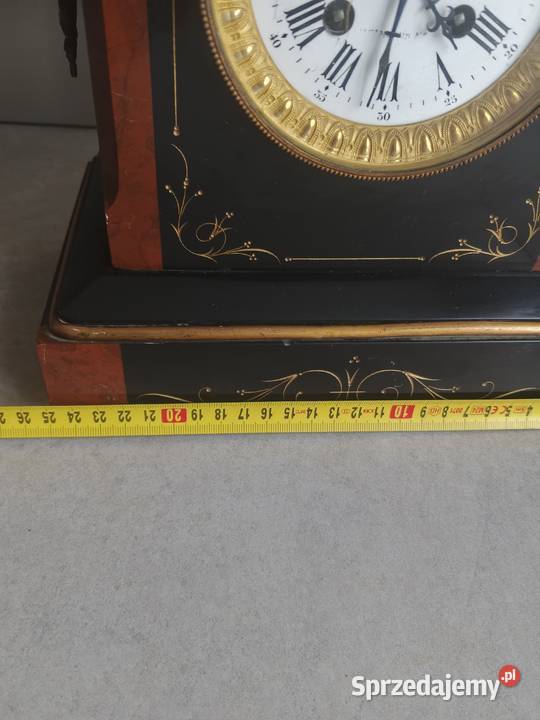 zegar kominkowy figuralny
