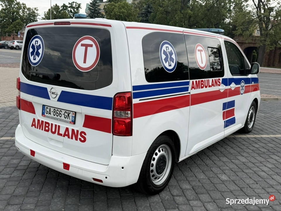 ambulansy Opel Vivaro Opel Vivaro oryginalny Gostyń sprzedam