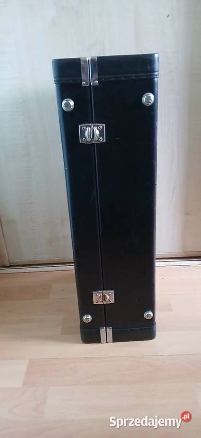 Stary twardy futerał na trabke Kraków