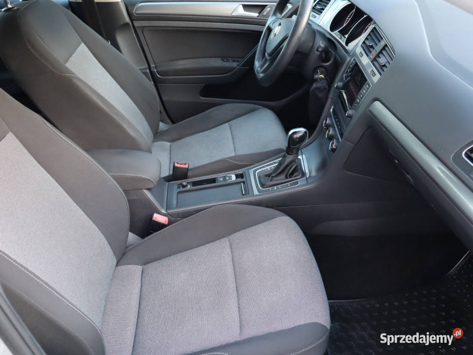 VW Golf 16 TDI gniazdo USB Katowice