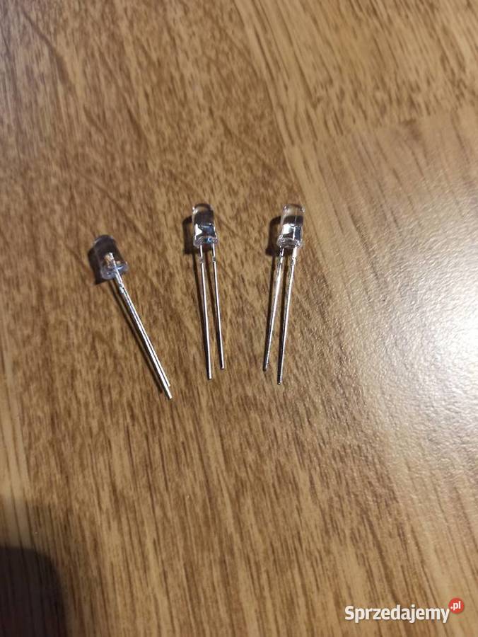 Dioda LED RGB 5mm szybko zmienia kolory 35V sprzedam