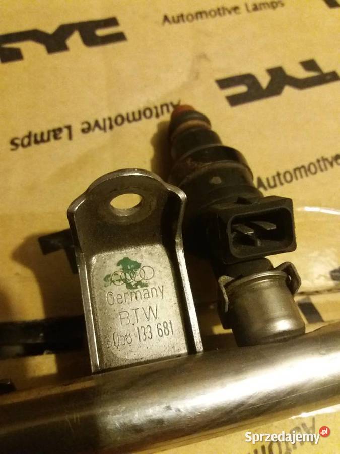 Listwa Wtryskowa Audi A4 B5 058133681 058133551A śląskie