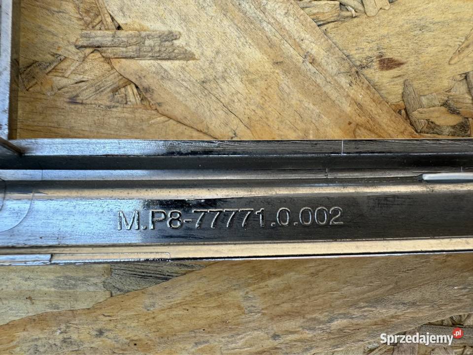 Listwa ramka chrom grilla atrapy Mercedes benz Sieraków