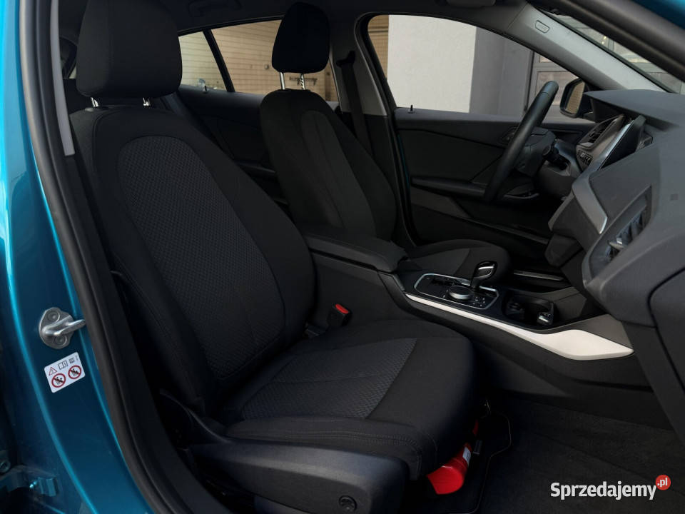 Salon Virtual kokpit LED CarPlay Podgrzewane Hatchback Łódź