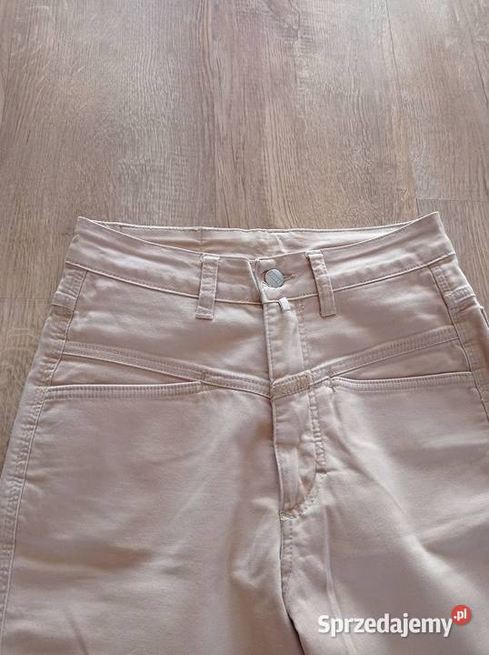 Beżowe spodnie rurki Hajnówka