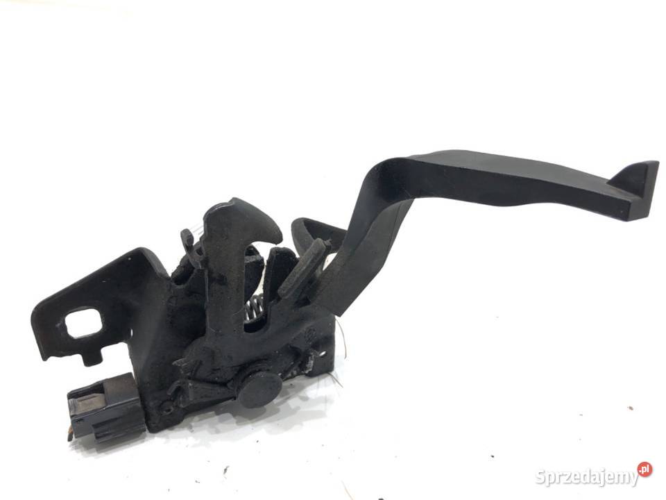 ZAMEK MASKI PRZÓD DACIA DUSTER Hatchback osobowe