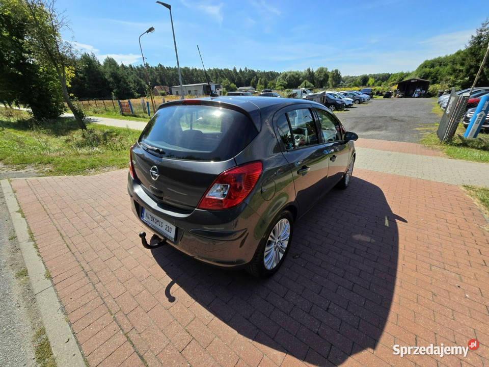 Opel Corsa Opel Corsa 14 benzynka 5 drzwi z szary Cielcza