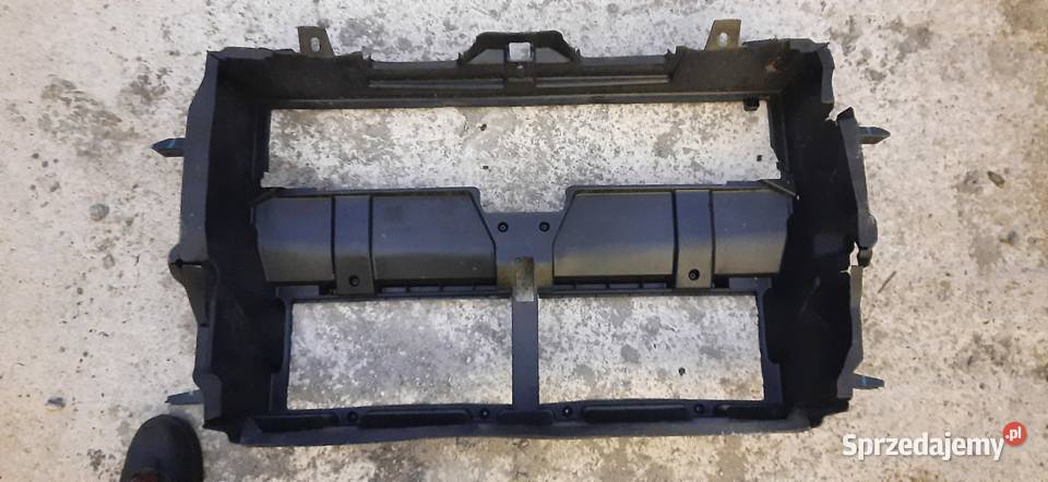 BMW F4546 Kierownica wlotu powietrza Siechnice sprzedam