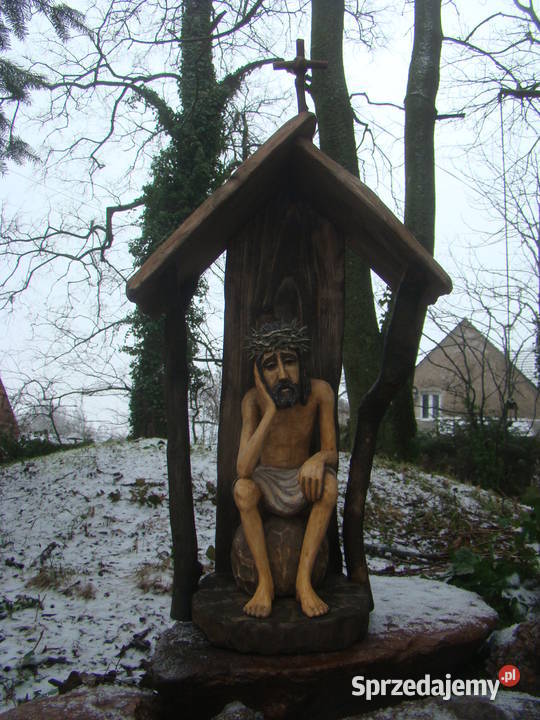 Kapliczka Chrystus Frasobliwy Rzeźba w drewnie Goleniów