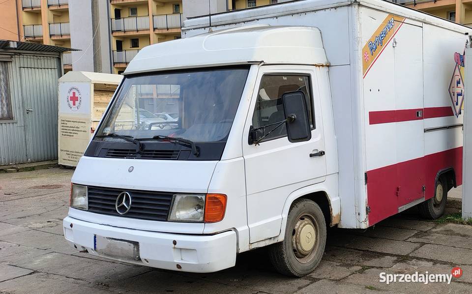 Autosklep foodtruck Samochody dostawcze