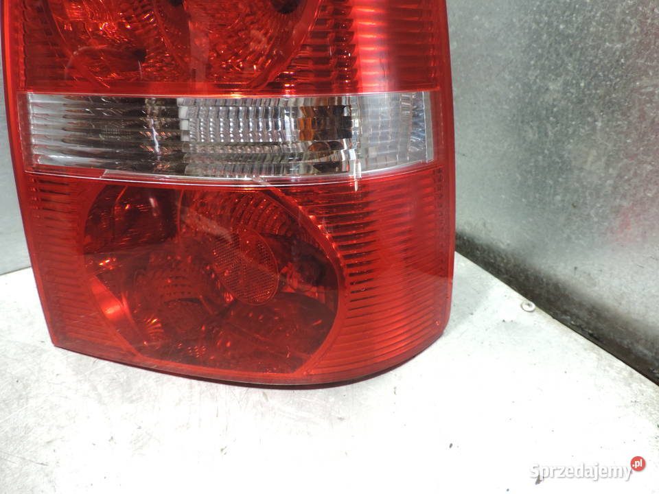 LAMPA PRAWA TYLNA VW TOURAN I Nowy Sącz