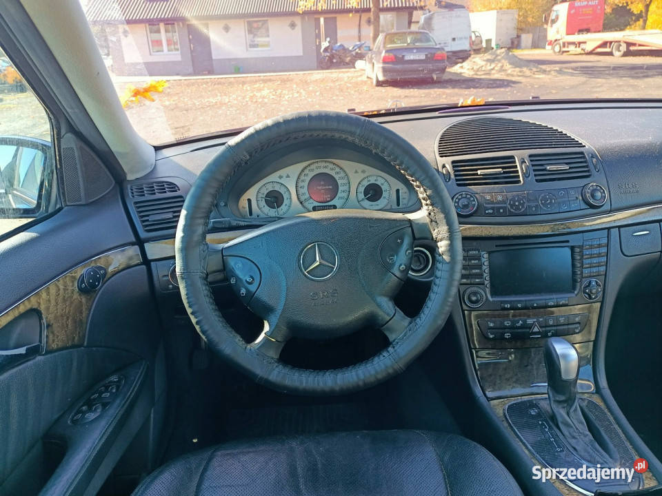 Mercedes E 320 Mercedes E klasa 32lpg 03r automatyczna Tarnów