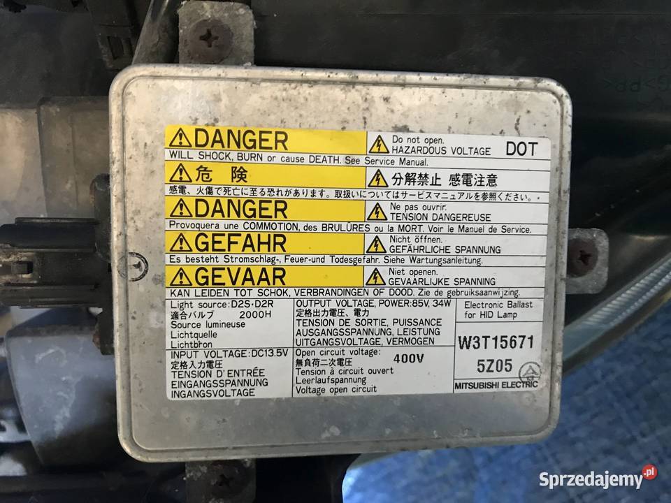 Mazda 5 Lampa Lewa Przednia Przód XENON P5117L lampy przednie