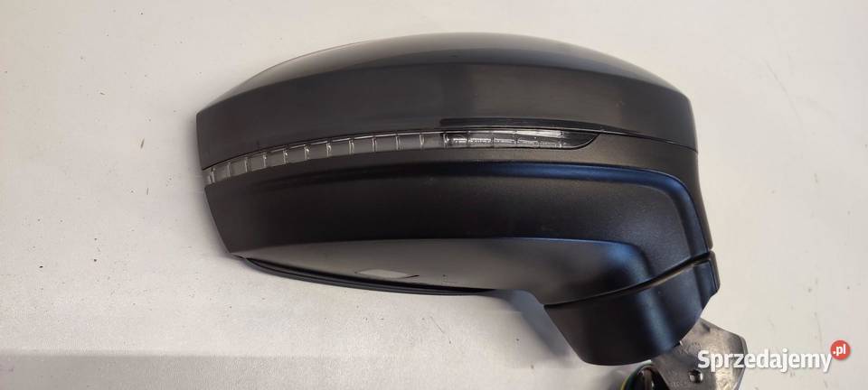 TIGUAN II LUSTERKO PRAWE 9PIN IF7 osobowe sprzedam