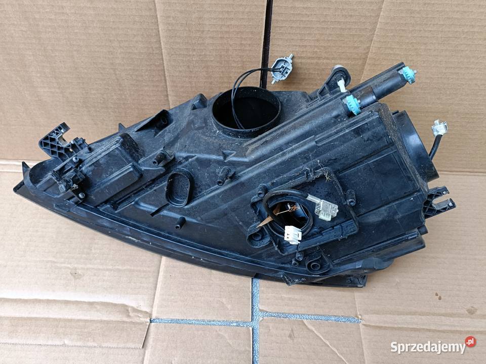 AUDI A3 LIFT 8P0 BIXENON LED LAMPA PRAWA PRZÓD Drezdenko