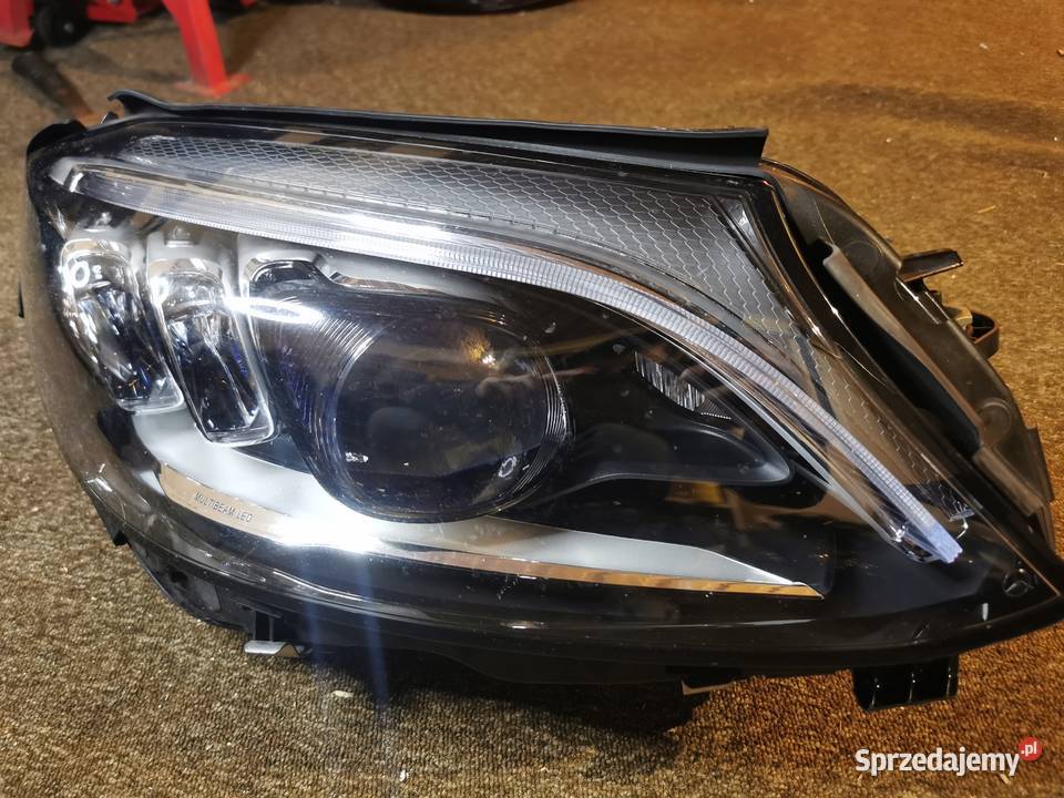 Reflektor C Klasa W205 Facelift Multibeam LED Pielgrzymka